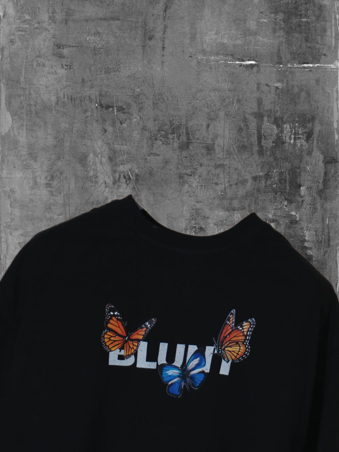 "BLUNT" STICKY (UNISEX) OVERSIZE T-SHIRT